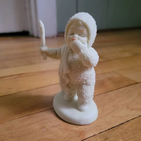 Vintage Department 56 "I'm So Sleepy" Snowbabies - Picture 5 of 10